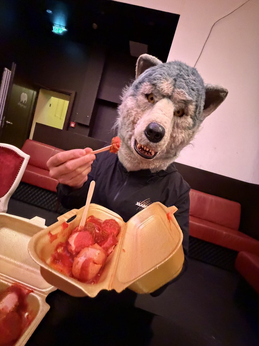 mwamjapan's tweet image. Hallöchen!! Leute von Currywurst!! (｢ﾟДﾟ)｢ｶﾞｳｶﾞｳ 

Bist du bereit für die Rockparty in Berlin?
Alle Wölfe sind aufgepumpt, also her damit!! Mach ein bisschen Lärm!!🐺

#MANWITHAMISSION 
#MWAM
#METROPOL
#BERLIN