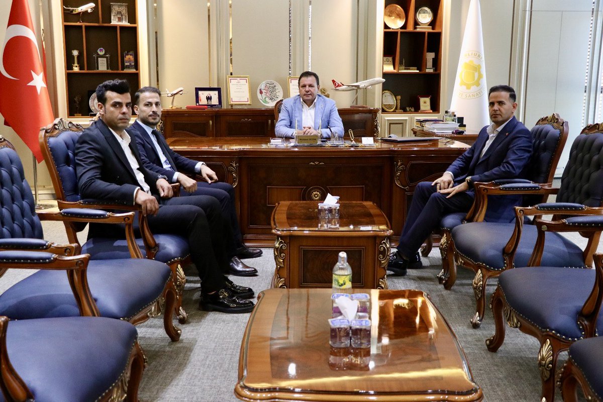 Şanlıurfa Ticaret ve Sanayi Odası Yönetim Kurulu Başkanı Sn Mehmet Doğan YETİM makamında ziyaret ettik.
Şehit ailelerimiz ve gazilerimize gösterdiği ilgi, destek ve nazik misafirperverliğinden dolayı kendilerine teşekkür ediyor, çalışmalarında başarılar diliyoruz🇹🇷
<a href="/sanliurfatso/">ŞUTSO</a>