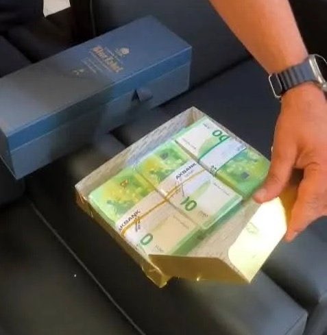 Chp Espressolab’ı boykot listesinden çıkardı.

Hep söylüyorum..

Solcunun davası olmaz, fiyatı olur.