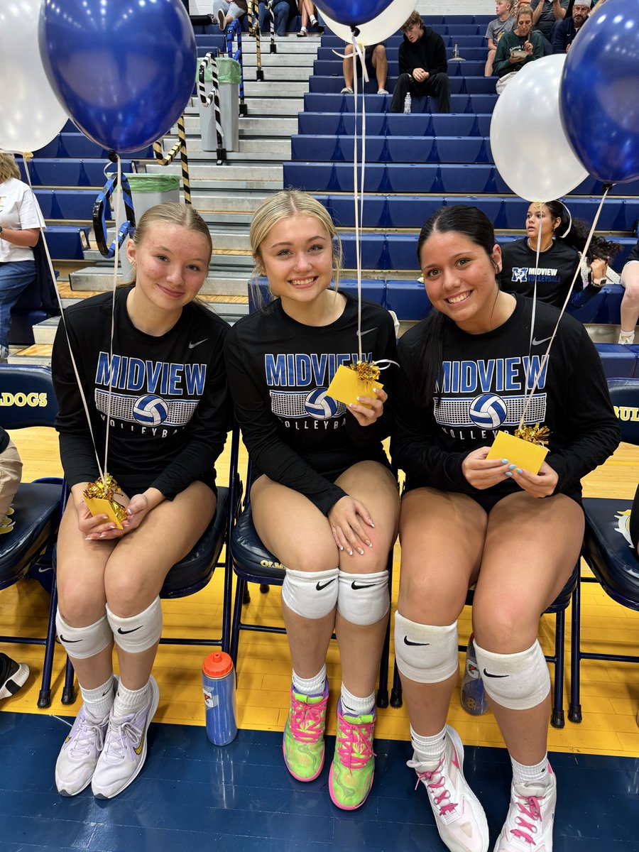 A big thank you to <a href="/ofvolleyball/">Olmsted Falls Volleyball</a> for honoring our seniors before our match last night🤍