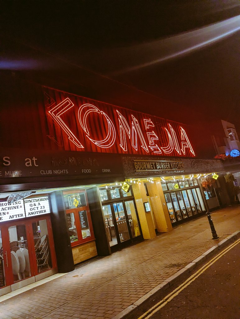 D_C_W's tweet image. Brilliant first leg of the @FootballCliches tour at @KomediaBrighton 

Great crowd at a great venue and some very intense HHG afterwards 

Cardiff, see you very shortly