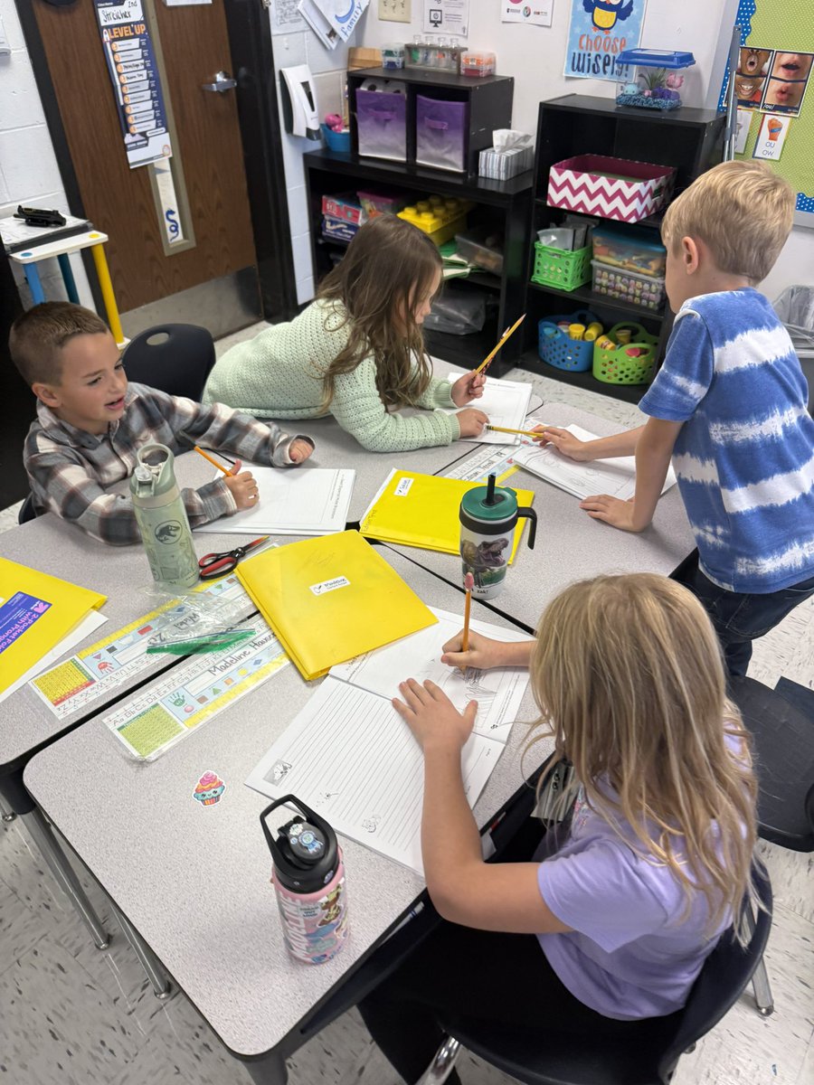 SCEStreicher's tweet image. Planning our models together for seed dispersal #scesoars