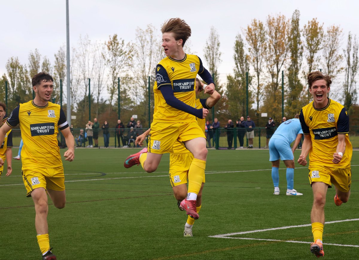 SUFCYouth's tweet image. 💪

It was also a winning start to the campaign for our U17 team in National League U19 Alliance Division A as Leo Filamarino’s finish was enough to secure a 1-0 victory over Enfield Town.

(📸 Kieràn Quinlivan)

#BluesU17s