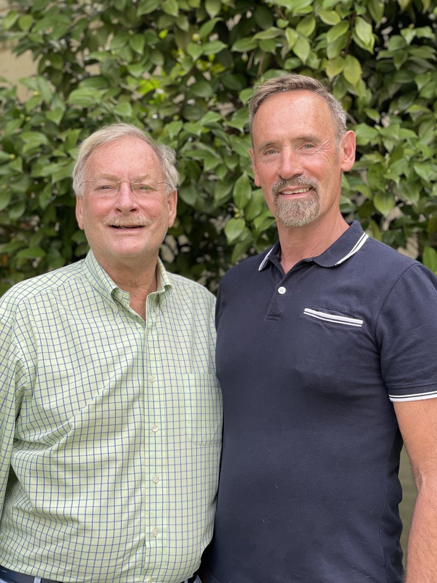 SimplyBuckhead's tweet image. OUTSIDE THE BOX

Boxwoods Gardens &amp;amp; Gifts celebrates 30 years!

Dan Belman and Randy Korando opened Boxwoods Gardens &amp;amp; Gifts in Buckhead in 1995 to meet customers in the middle. “The choices back then were to go to very high-end stores or low-end stores. There was nothing in the…