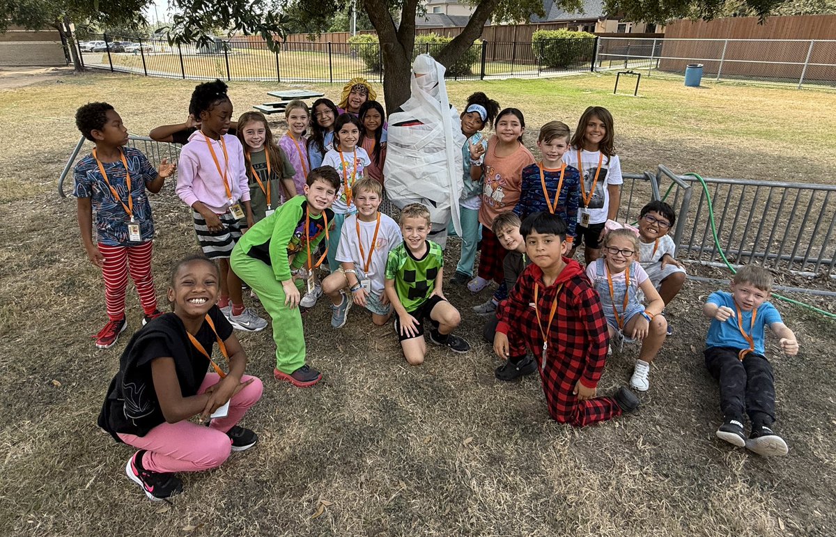 Mrs. Cagna tweet media