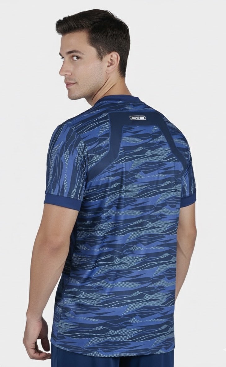 AtomHego's tweet photo. Look your best always with AH crew necks! This Air Force camo is a hot pick for the gym! https://t.co/dTUU8fXokm