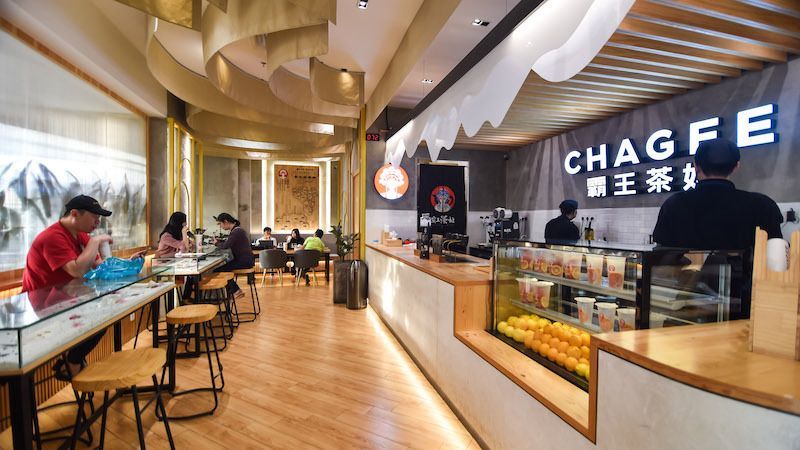 chagee opened 3.5k stores last year. milk tea isn’t a niche, it’s culture now.
gen z is choosing comfort > caffeine, ritual > rush.
tea is the new coffee.
the perfect moment to launch poda.