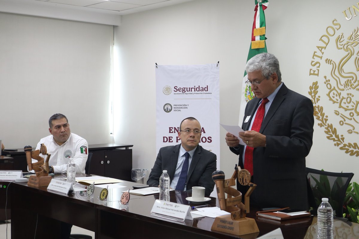 SSPCMexico's tweet photo. Premian a ganadores del concurso nacional "La Voz Penitenciaria". https://t.co/m4YQ7JRCHf https://t.co/j8zMZpVrMt