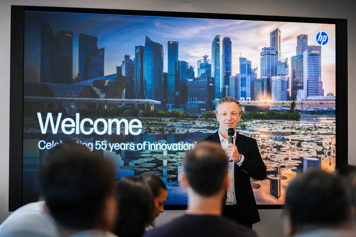 David McQuarrie tweet media