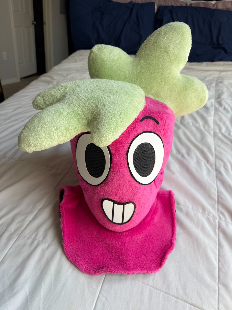 Sprout head showcase!! 🍓 Features two eyelids and a removable