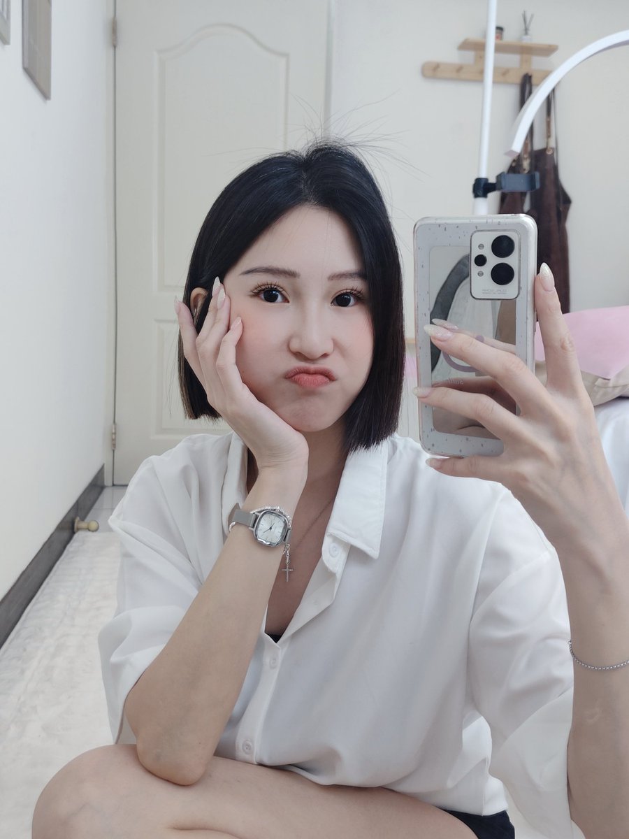 嘿 該回來除毛 做臉了！ ദ്ദി´ ˘ `)✧
#除毛 #熱蠟 #養膚 #工作室