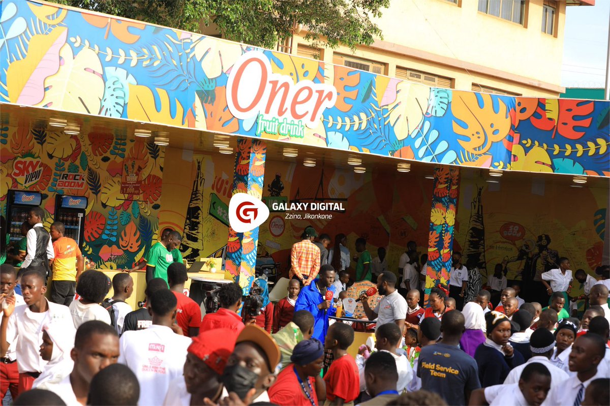 GalaxyFMUg's tweet photo. The vibe at the #UMATradeFair25 is at the @OnerJuiceUg tent π―
#OnerGoodForYou | #UGITF25 https://t.co/n0kw3NcQO0