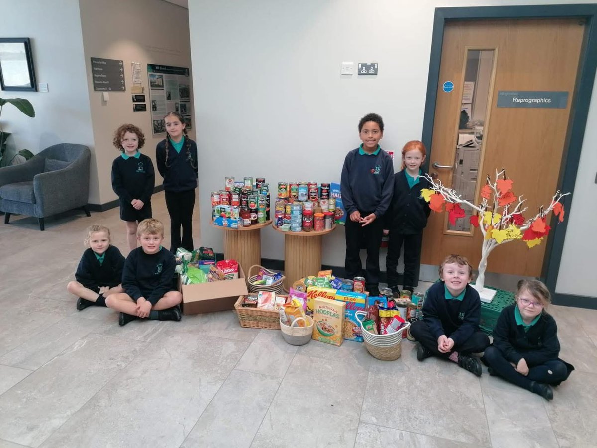 🍁 Harvest Celebration at Ballywillan Church. A huge well done to our Primary 3 and 4 pupils, you were all fantastic, we are so proud of you! 🎶🙏 Thank you to all our families for generous donations to the foodbank.  <a href="/niciebelfast/">NI Council for Integrated Education (NICIE)</a> <a href="/IEFNI/">Integrated Education Fund</a>