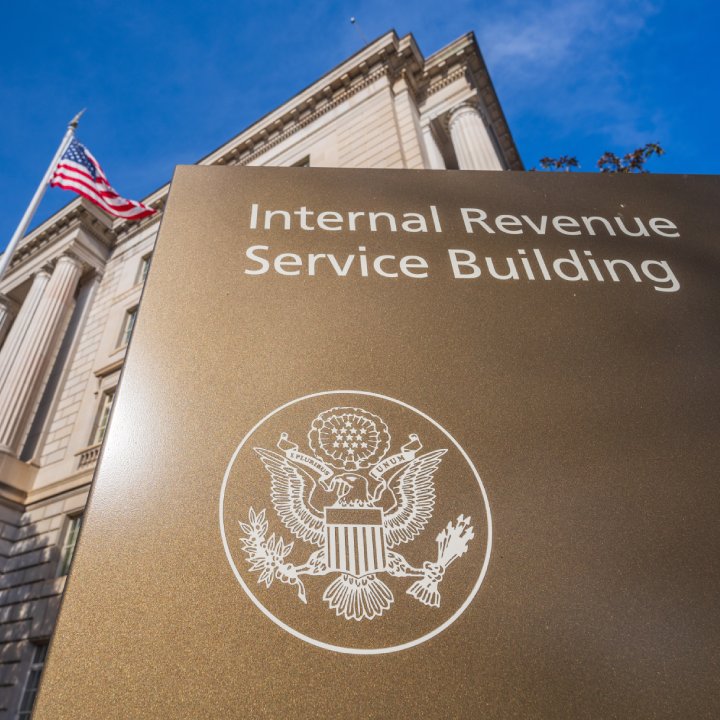 EricLDaugh's tweet image. 🚨 BREAKING: The IRS is now furloughing nearly HALF of its workforce due to the Democrats&apos; government shutdown.

&quot;Most IRS operations are closed.&quot;

So Chuck Schumer damages the Democrat brand nationwide AND the IRS comes to a screeching halt.

MAGA isn&apos;t complaining about this…