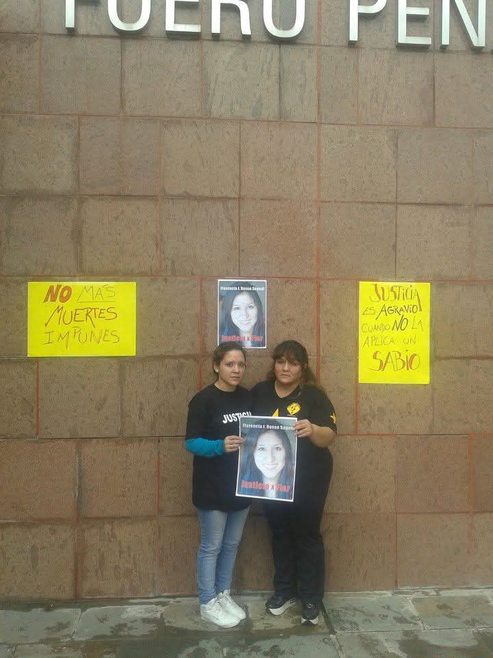 Feliz cumpleaños Yeny Seguel queremos desearte lo mejor de la vida que todos tus deseos se hagan realidad y que siempre estés con esa bella sonrisa que toda la abundancia te acompañe y lo mejor de la vida para una madre tan resiliente como vos,te queremos mucho Yeny abrazo grande