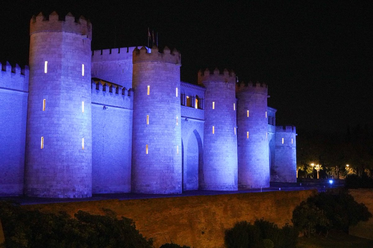 Palacio de la Aljafería tweet media