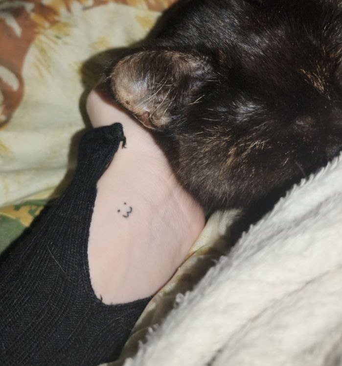 _peachunk's tweet image. my first tattoo :з