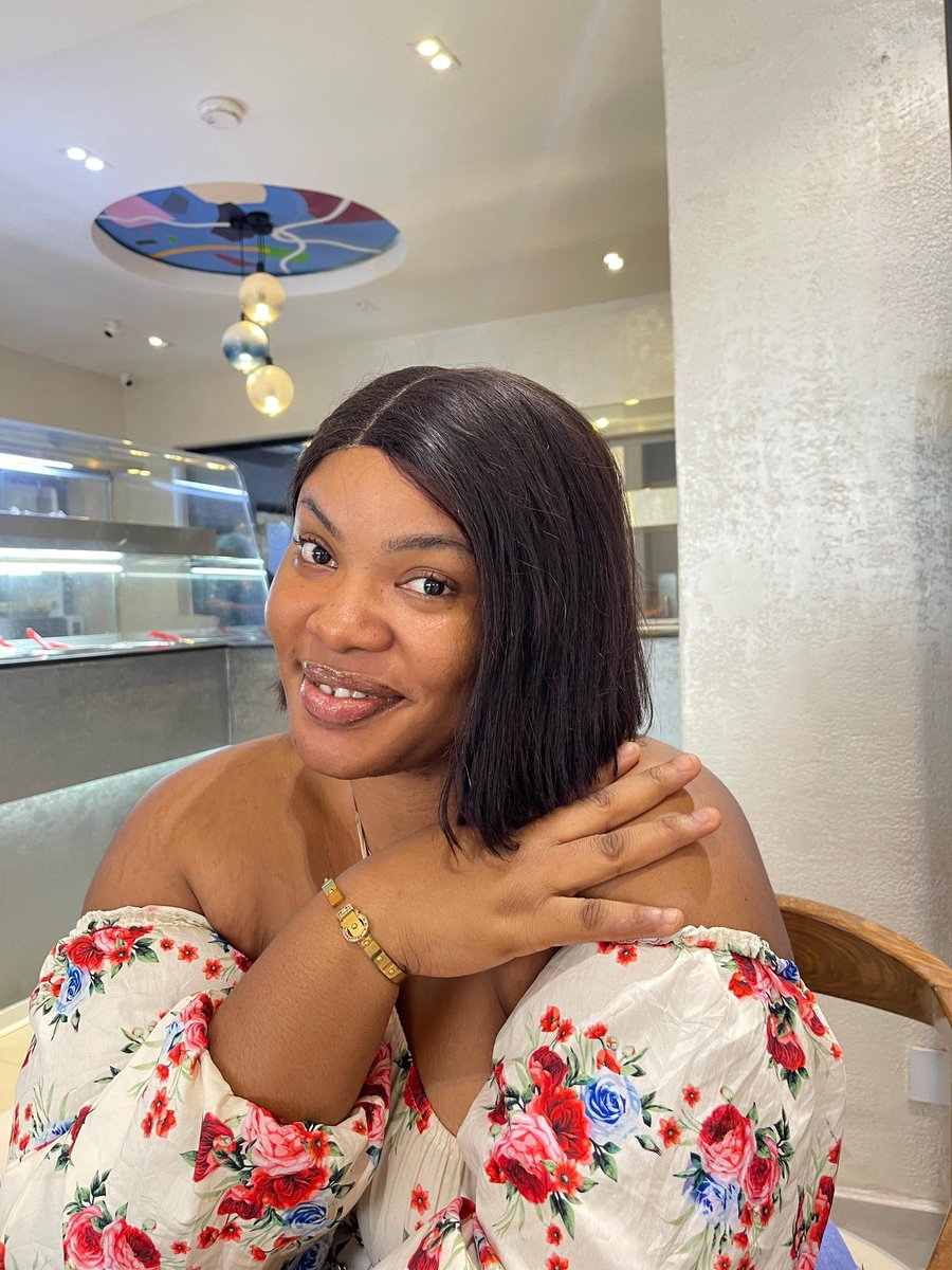 You ever wake up and realize you’ve lost followers overnight? 😅
Last week I was at 3,030 Today? Back to 3,000.

I used to think like, what did I do wrong?
Now I get it not everyone who claps for you is meant to stay.

Grateful for the real ones who do. 💚
Let's connect Familia