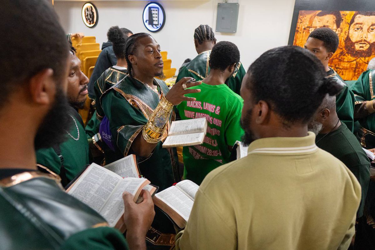 iuicalbanyny's tweet photo. Blow up the trumpet in the new moon, in the time appointed, on our solemn feast day.
Psalms 81: 3
π₯π Trumpets Blown, Good Vibez Flow, Scriptures Speak, Spirits Awaken ππ«β¨
#FullMoonVibez #ScriptureSession #RighteousVibez #IsraeliteVibes #RenewedSpirit #MoonlightMeditation https://t.co/sWFt0i4pQE
