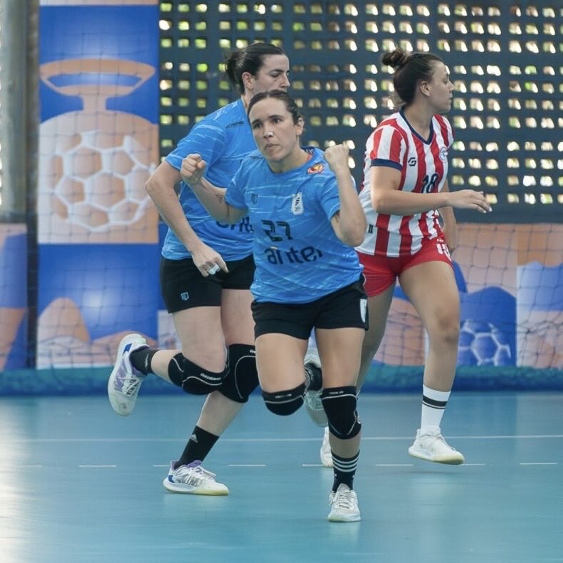 OlimpicoUy's tweet photo. 🤾‍♀️ #Handball | Uruguay vuelve al Mundial Femenino tras 14 años.

La Federación Uruguaya de Handball anunció el plantel oficial que representará a nuestro país en el Mundial Femenino de Handball, que se disputará en Alemania y Países Bajos a partir del 26 de noviembre. 🇩🇪🇳🇱

… https://t.co/NQiB7lnIrE
