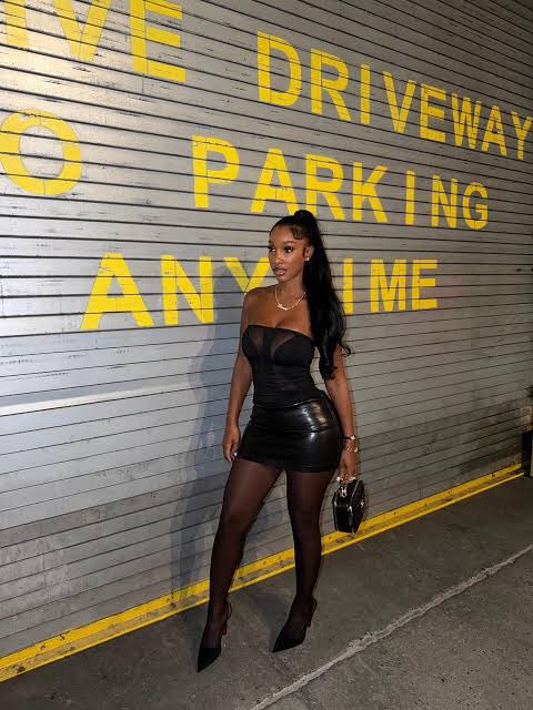 berniceburgos92's tweet photo. Own the room before you even walk in.🖤 https://t.co/28yp5bwmOy