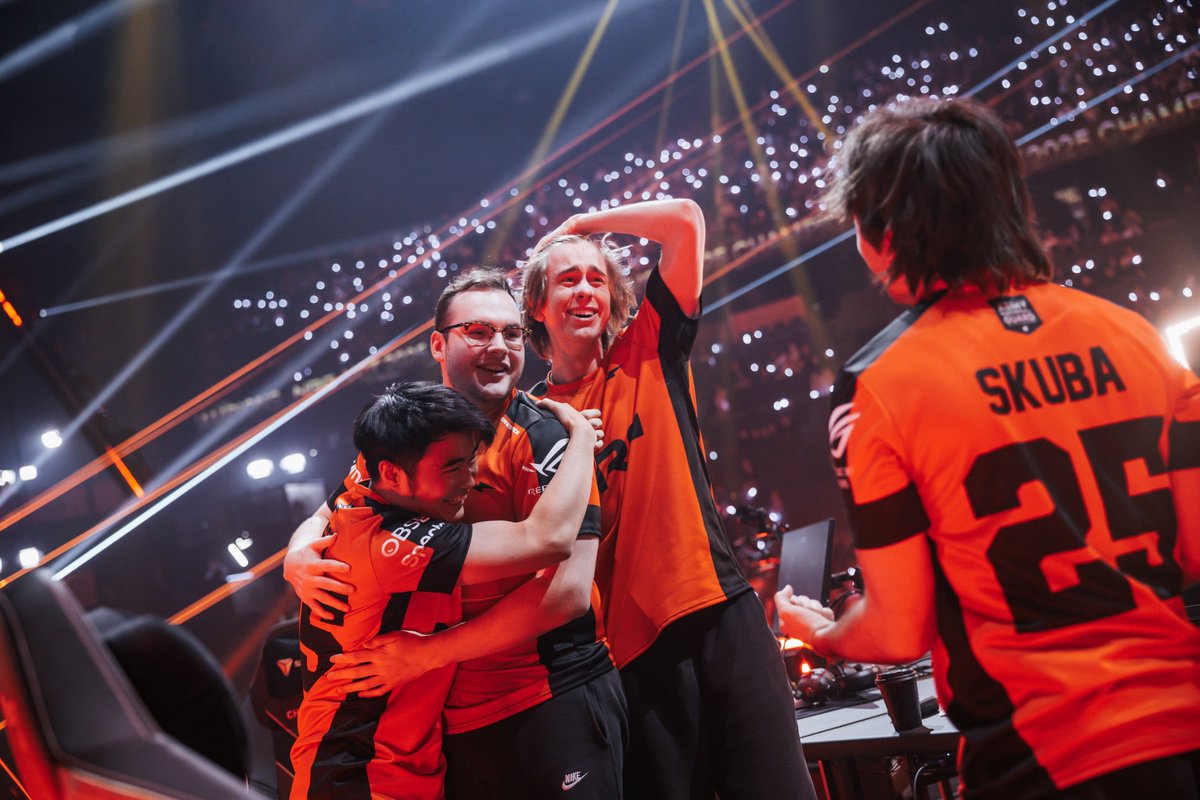 NRGgg's tweet photo. Family 🧡

This shit meant something https://t.co/kEttlqeVJY