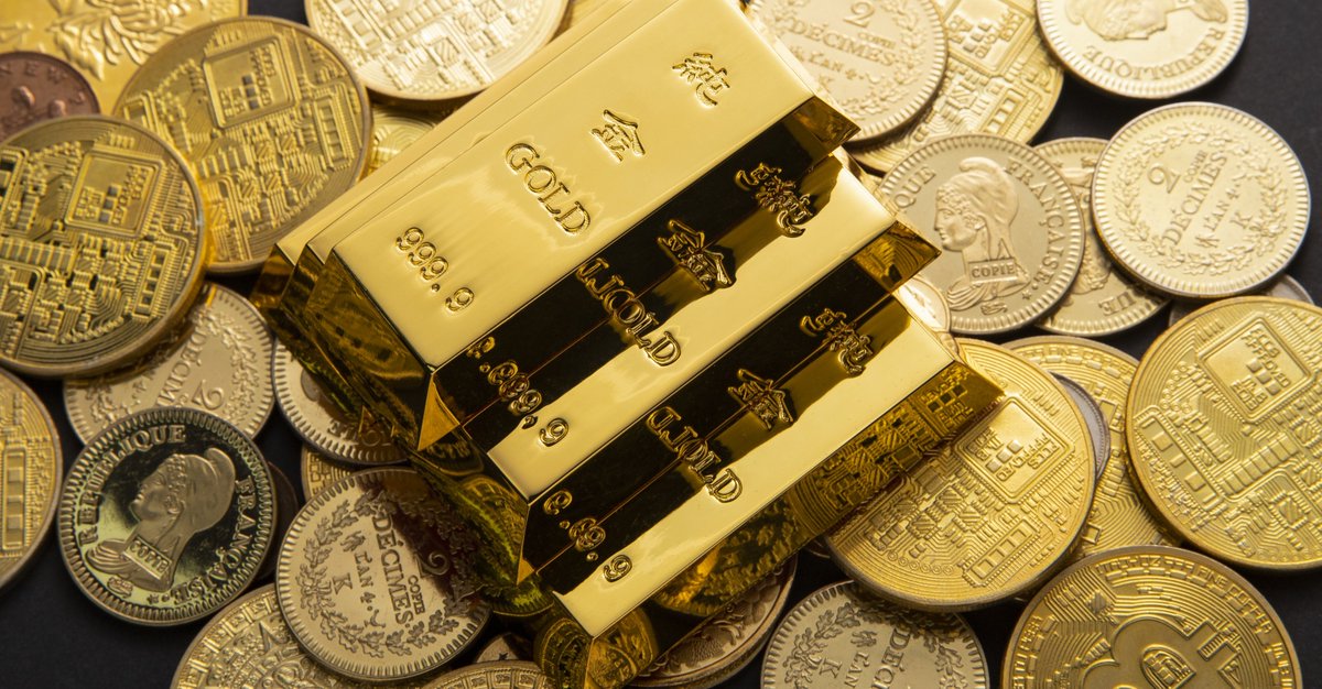 elsalvador's tweet photo. #DeDinero | Precio del oro supera por primera vez los $4,000 por onza

Este miércoles, el oro alcanzó un máximo de $4,006,68 por onza en los mercados asiáticos. La plata también se situó a pocos dólares de su récord histórico.

Clic: ⬇️
https://t.co/q9LQlLI8cx https://t.co/T8jgJgQKK1