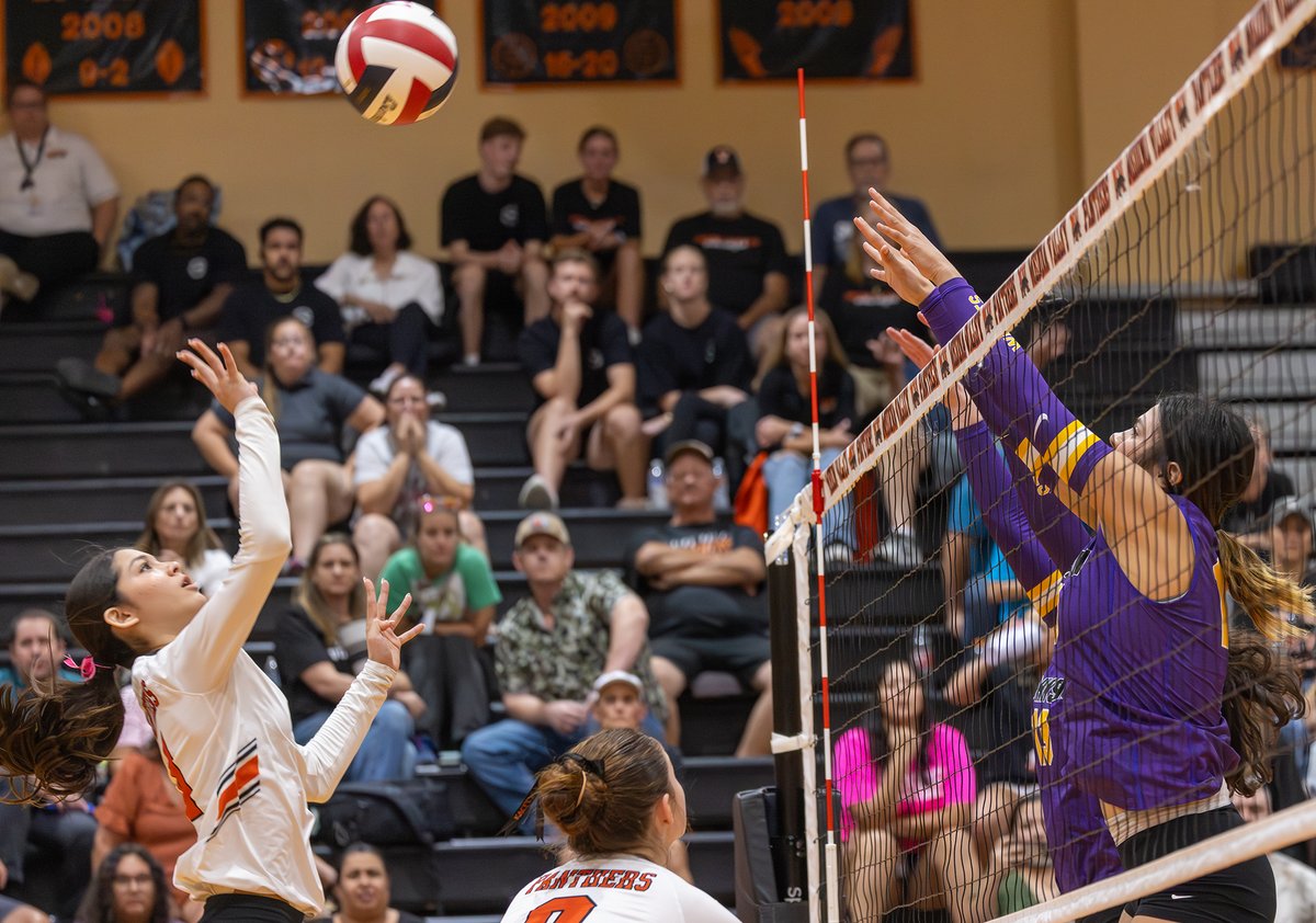 HighSchoolMV's tweet photo. Your Medina Valley HS Varsity Volleyball team DOMINATED on the court last night, taking down the Laredo LBJ Wolves in a clean 3-0 sweep! 💪🐾
Set after set, our Panthers brought the energy, teamwork, and hustle to claim victory across all three sets! 🖤🧡 https://t.co/ZWKFUuStPp