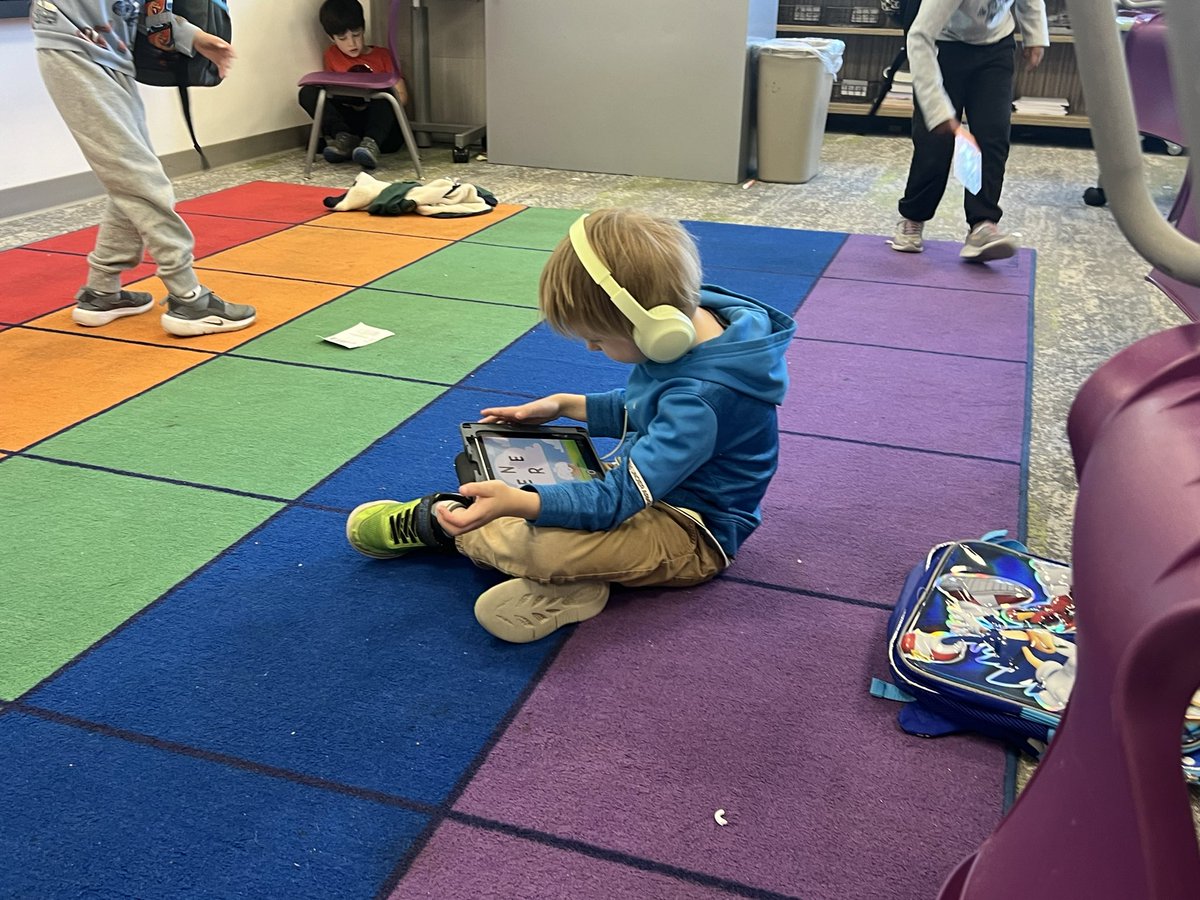 1st grade is rocking Tier 2 literacy time #overlandrps