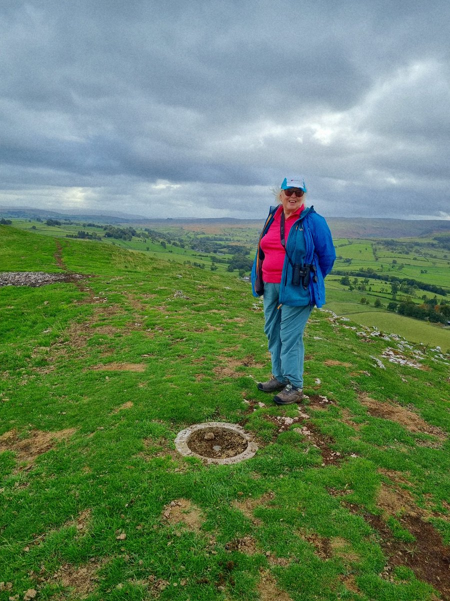SheilaG17662835's tweet photo. Today's #Wainwrightwalk was Knipescar Common from Bampton Grange from the #OutlyingFells. #walk for the over 65s
Great #mountain #views over Eastern #fells super #scenery
@keswickbootco https://t.co/aEtufkLMW0