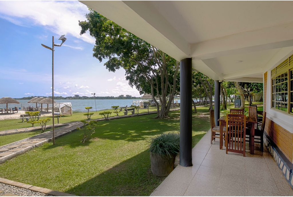 Next time you’re in Entebbe, make sure to check out Sundiata Beach Resort. Go experience it for yourself then tell me what you think!