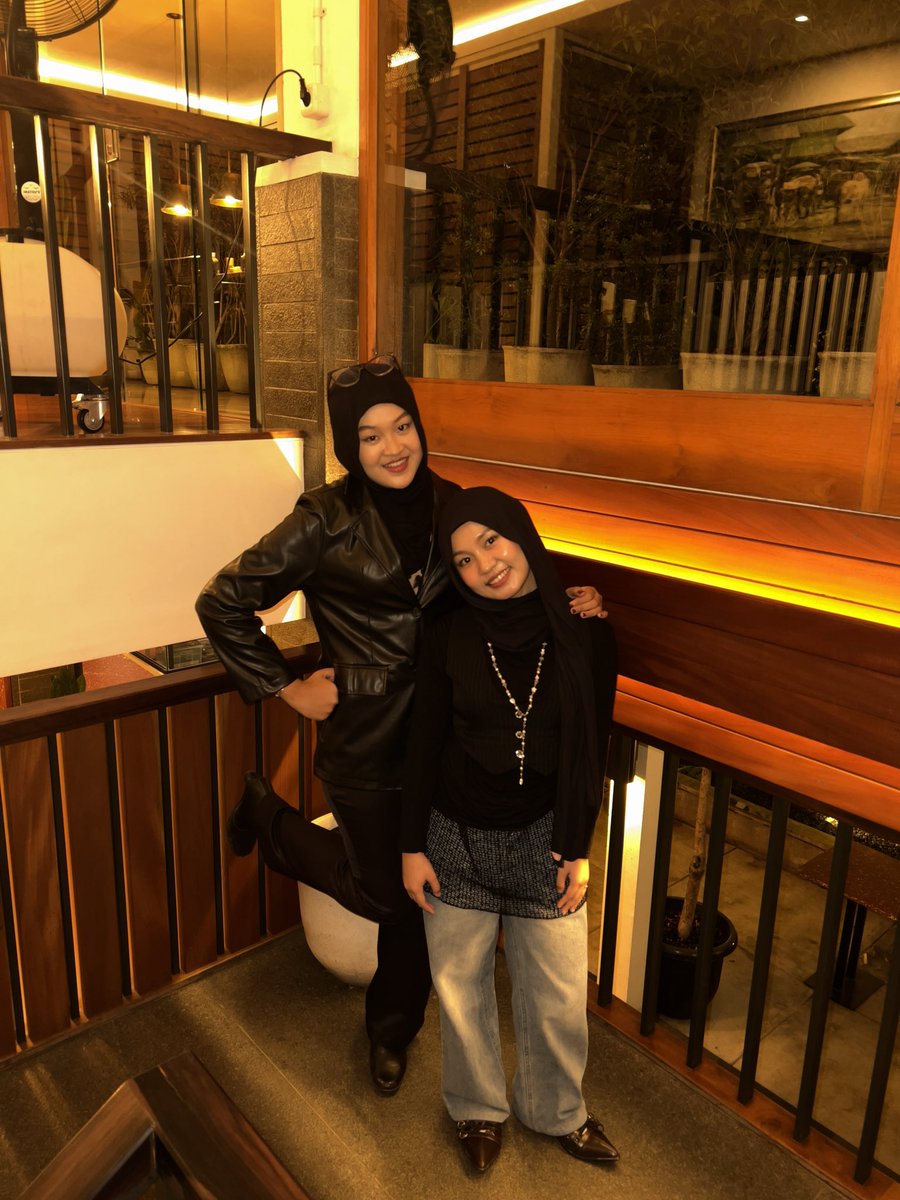 akudlyyyyyy's tweet photo. curcol sampai pening🧎🏼‍♀️ https://t.co/F6vrcJ9eC9