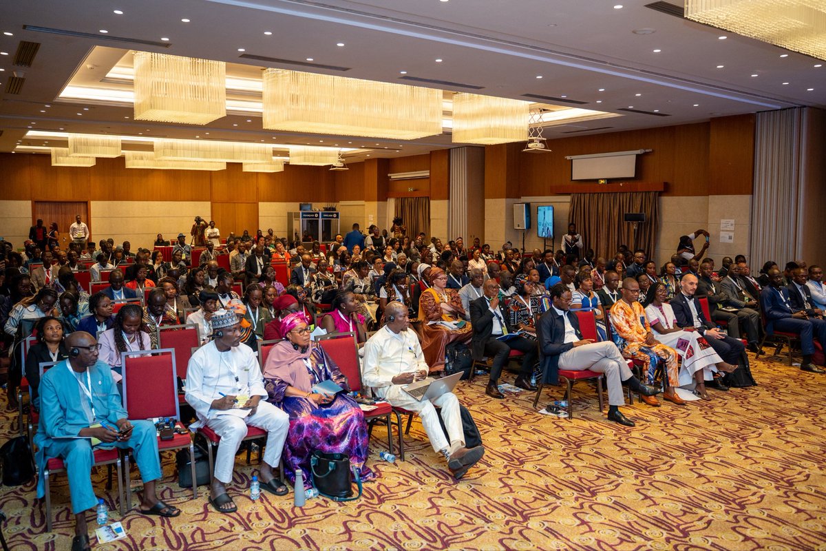 TenganCharles's tweet photo. My take home from the meeting are as follows:
1. Let’s listen across silos (policymakers to researchers, researchers to subject)
2. We must bridge the divide ( engage in more collaborative research)
3. Institutionalize evidence use
4. Accelerate youth leadership
-End- https://t.co/Jq0vQ3Pw79