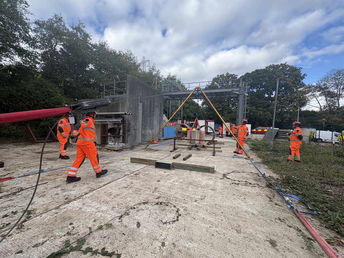 Hampshire & IOW USAR Team 📟-🇬🇧 tweet media