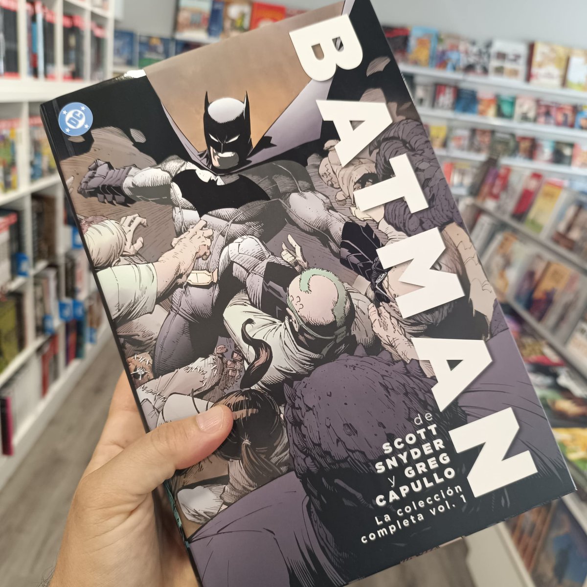 Universal Comics tweet media