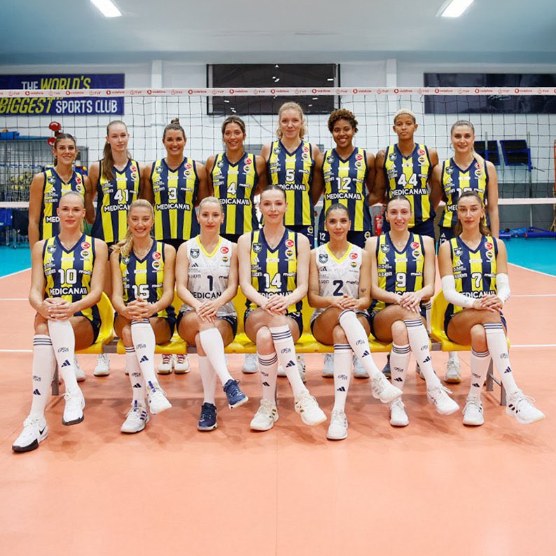 bbusraaltass's tweet image. Şampiyon 🩵
 #FBvVB #sarimelekler