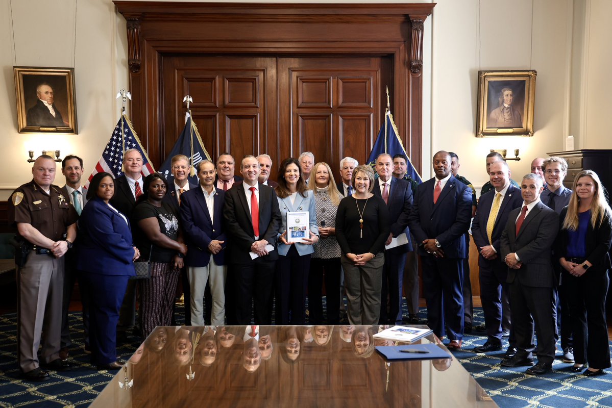 KellyAyotte's tweet image. Every fatality on our highways is one too many. 

Today, my Highway Safety Task Force presented recommendations for how we can make our roads safer and save lives. 

I’m grateful for their hard work and collaboration. 

You can read the report here: governor.nh.gov/sites/g/files/…