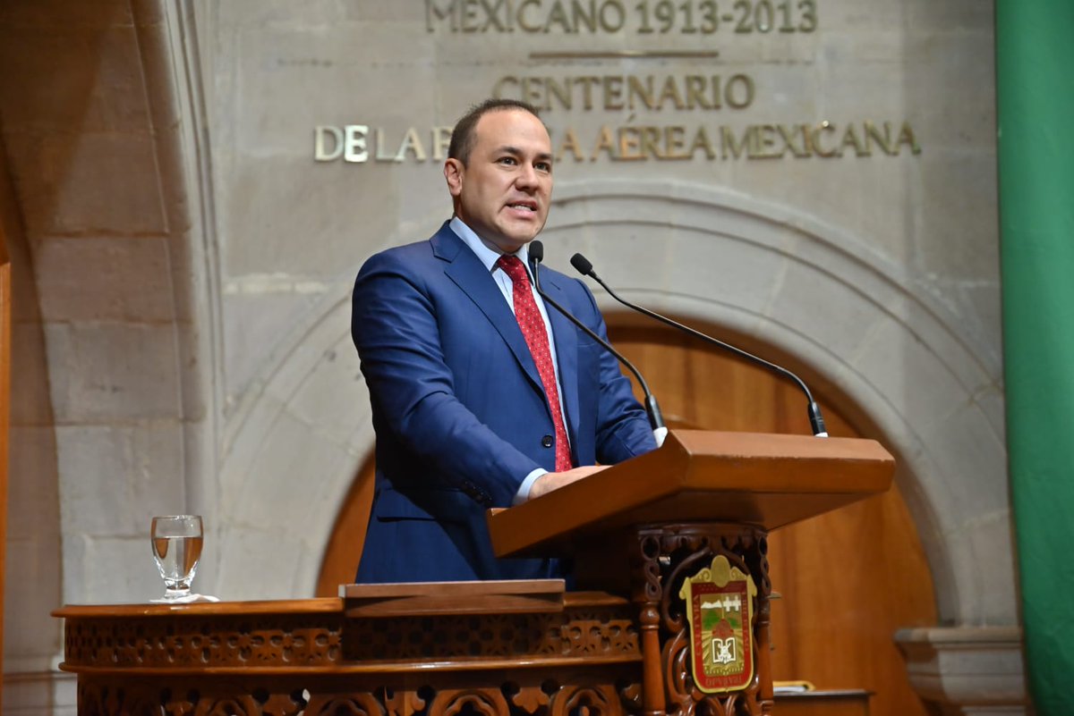 El Dip. <a href="/alex_castrohdz/">Alejandro Castro Hernández</a> (GP #PRI) preguntó:

➡️ Acciones integrales para combatir la informalidad y para generar mejores condiciones de vida para las familias mexiquenses.
➡️ ¿Cuáles fueron los criterios para establecer que #Chalco, #Chimalhuacán y #Neza fueran los únicos