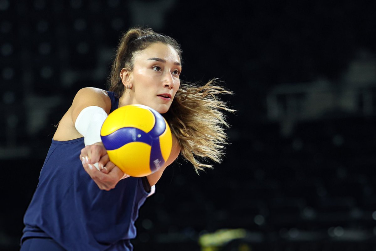 Hande Baladin uzun zamandan sonra Şampiyonlar kupasını kazandı🥹
7/17 %41h,1 blok, 8 sayı🔥
Bu daha yeni başlangıç umarım devamı gelir