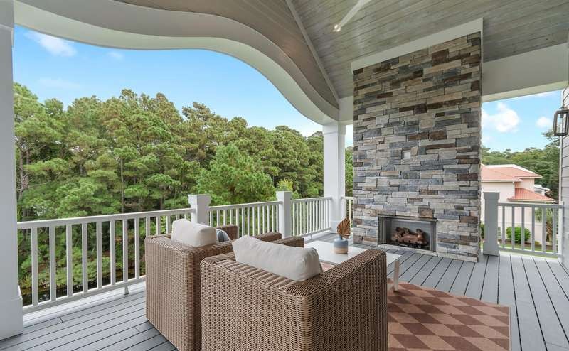 LeadingRE tweet media