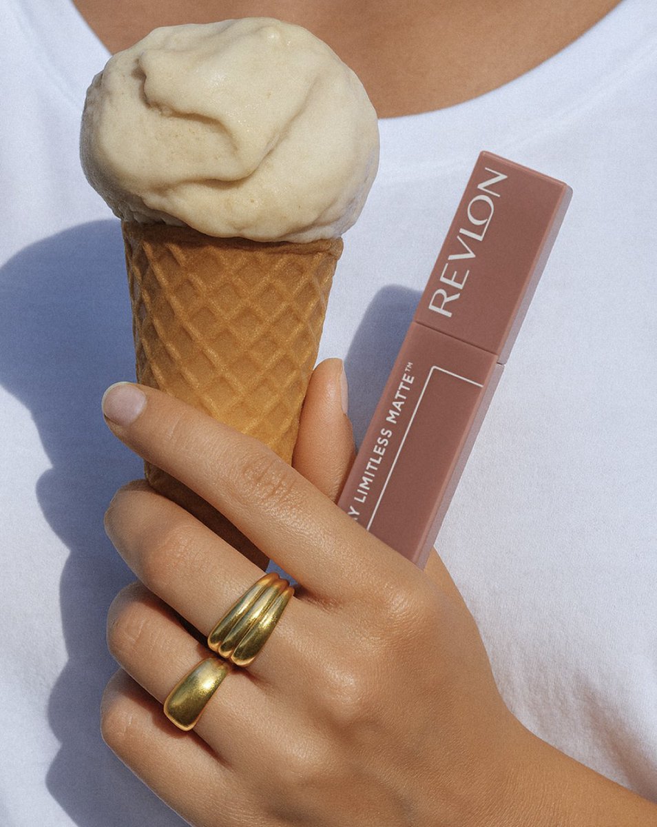 REVLON México tweet media