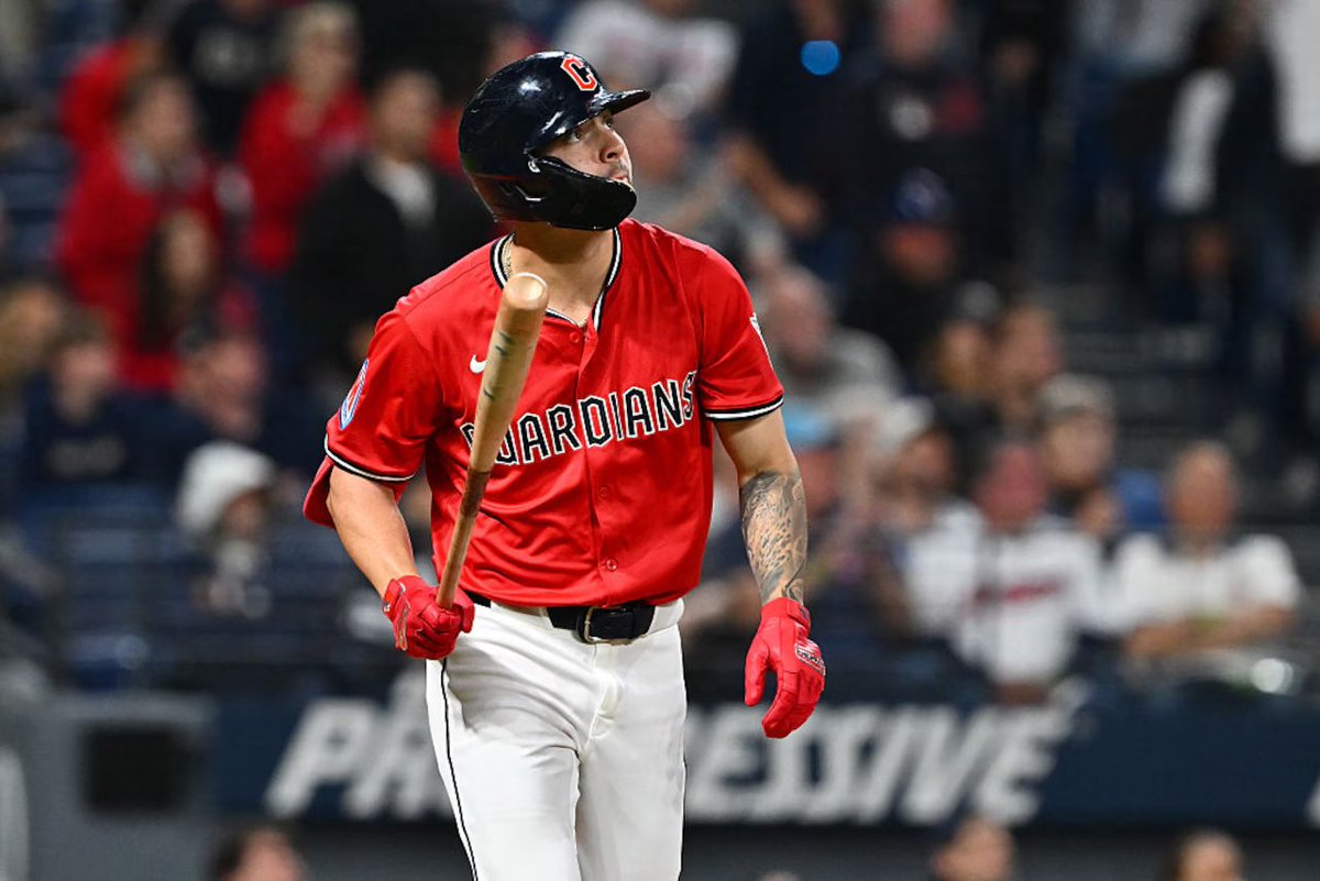 SleeperGuards's tweet image. You can only keep 1: Are you choosing CJ Kayfus or George Valera? #GuardsBall