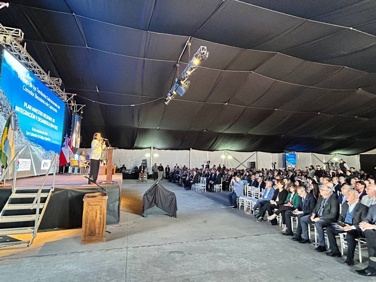 TejerinaFabian's tweet photo. Inauguracion del VII Foro de los Territorios Subnacionales del Corredor Bioceanico de Capricornio, con sede en Jujuy. https://t.co/vGveEM3qDh