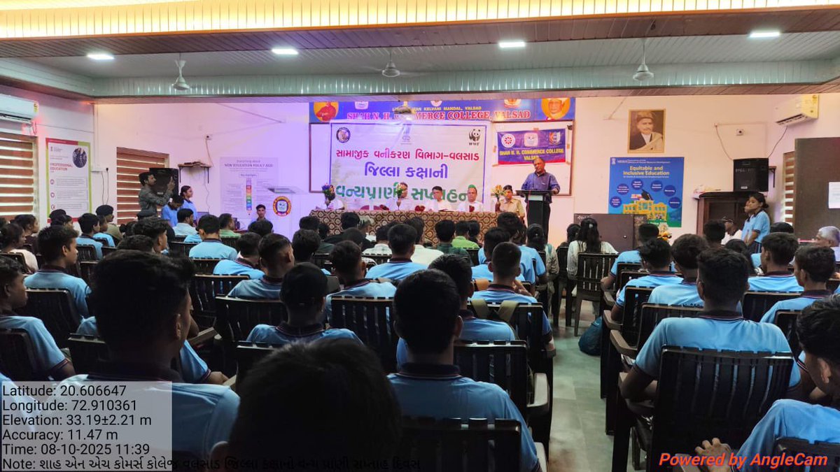 bharatpatelmla's tweet image. 🌿 સામાજિક વનિકરણ વિભાગ,વલસાડ દ્વારા વન્યપ્રાણી સુરક્ષા કાર્યક્રમનું આયોજન કરવામાં આવ્યું હતું 🦋🐾
      આ કાર્યક્રમ દ્વારા પર્યાવરણ સંરક્ષણ, વન્યપ્રાણી સુરક્ષા અને પ્રકૃતિ પ્રત્યેના જનજાગૃતિનો સંદેશ આપ્યો — *“પ્રકૃતિ સાથે પ્રગતિ”* ના સુંદર સંકલ્પ સાથે! 🌳✨