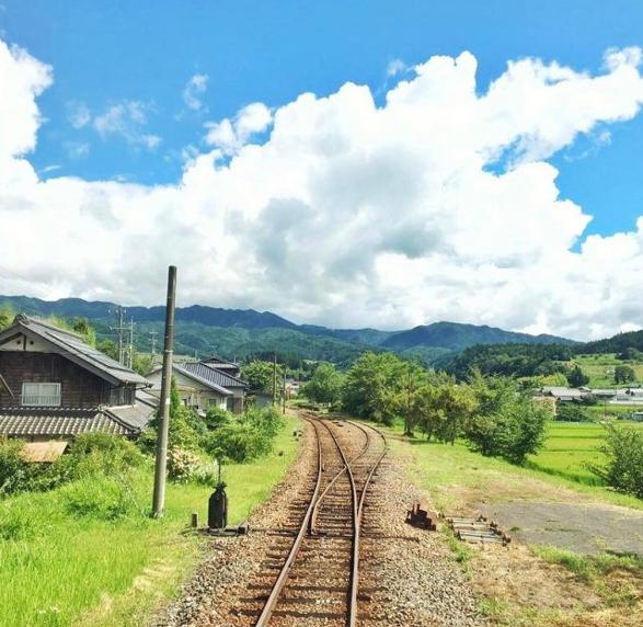 🤪
信じないよ！
🌍 朝の光を浴びて！