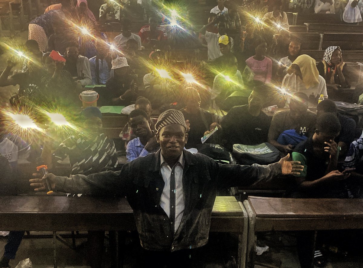 comediandavinci's tweet photo. The lights weren’t just from their phones — they were sparks of new beginnings.
I didn’t just host a programme… I witnessed a generation awaken.
From silence to science, from data to destiny — this was COLPHYS rising.

🎙️ Comedian DaVinci
#COLPHYS #FUNAAB #TheUprising https://t.co/VbtfhoraXI