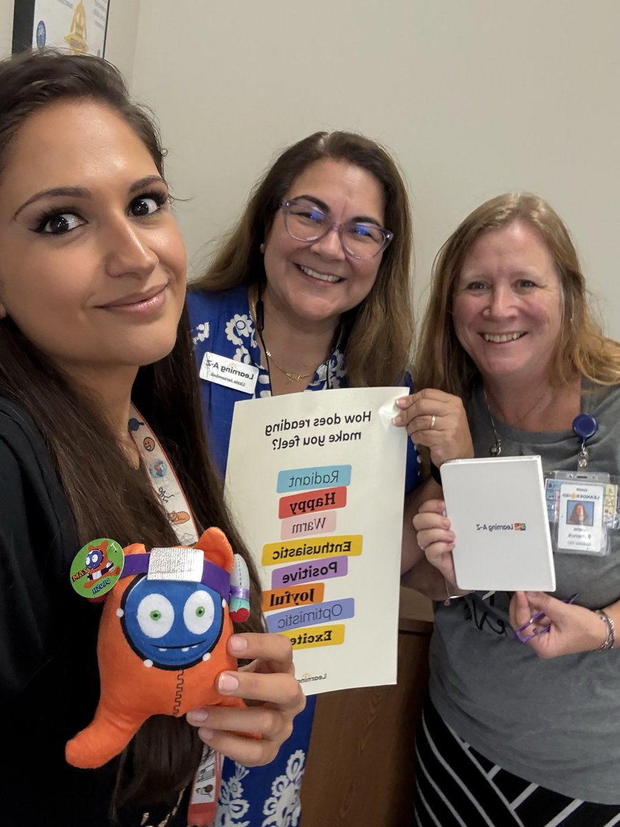 Lisa Robertson tweet media