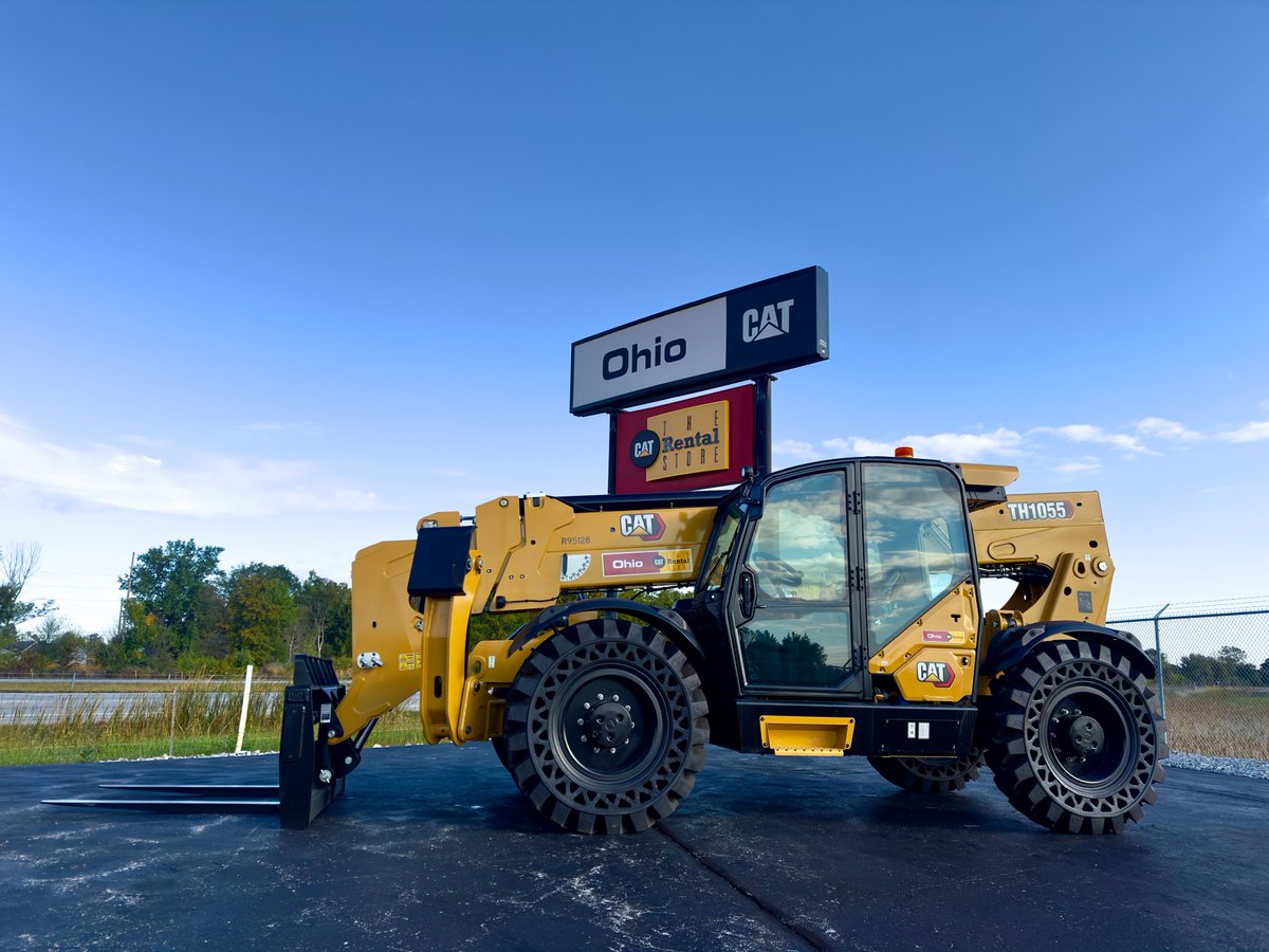 Up for next-gen operator ease and safety? The all-new, Next Generation Cat telehandlers are here, ready to rent, and built to handle whatever. Rent one today! bit.ly/3Ci0xJM

📷 credit: Jon Schwab