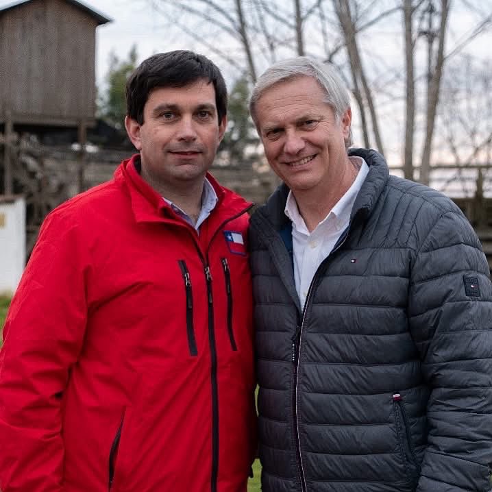 🇨🇱 KAST PRESIDENTE 🤚