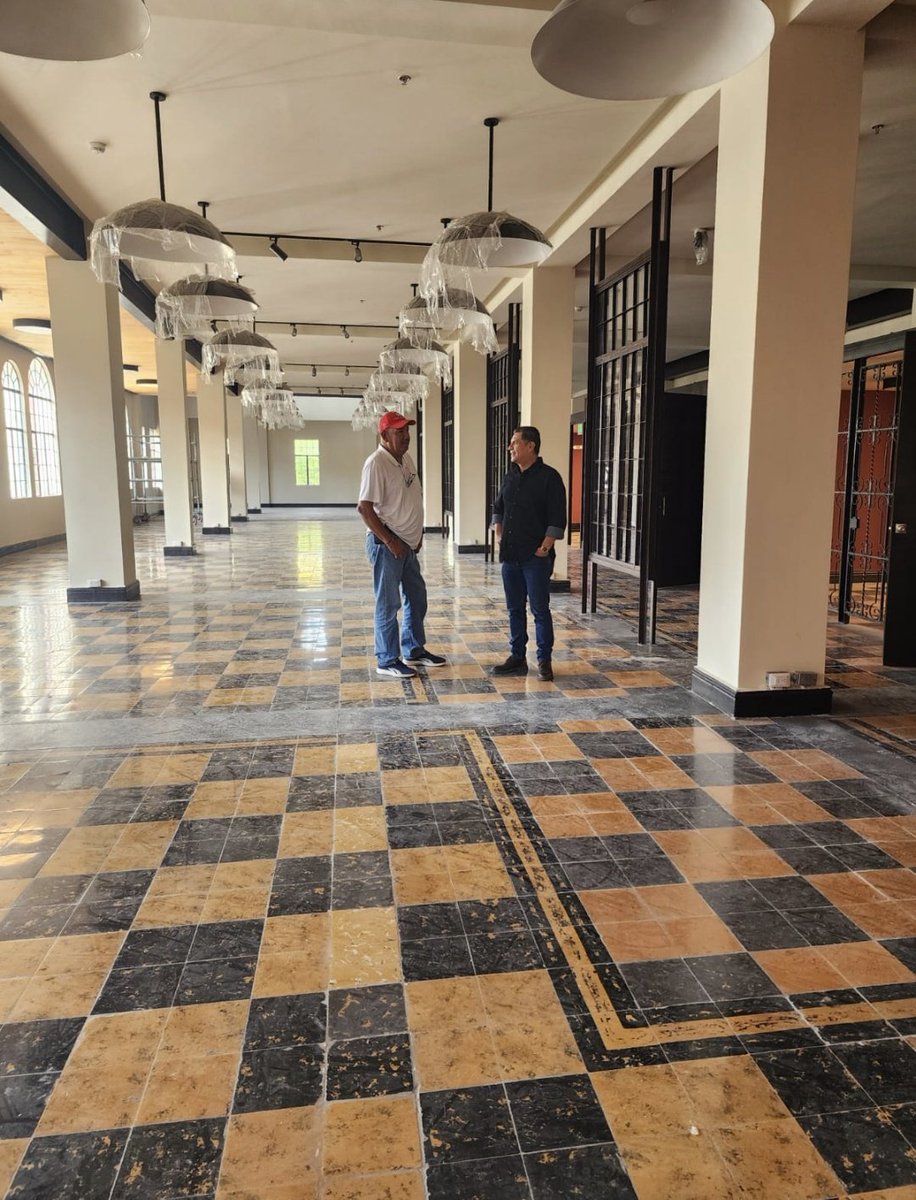 Hoy me enteré del esfuerzo silencioso de distinguidas personalidades para evitar que el Alcalde <a href="/alejoeder/">Alejandro Eder</a> le retirara a la <a href="/IUIPCCali/">Institución Universitaria IPC</a> el edificio Coltabaco y su deseo de cambiarle el nombre . Hombre Alcalde antes de pensar en semejante herejía debería ayudar a terminar la